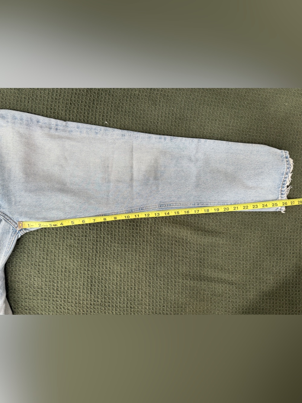 Agolde Riley Light Blue Button-Fly Denim Jeans - Picture 12 of 12